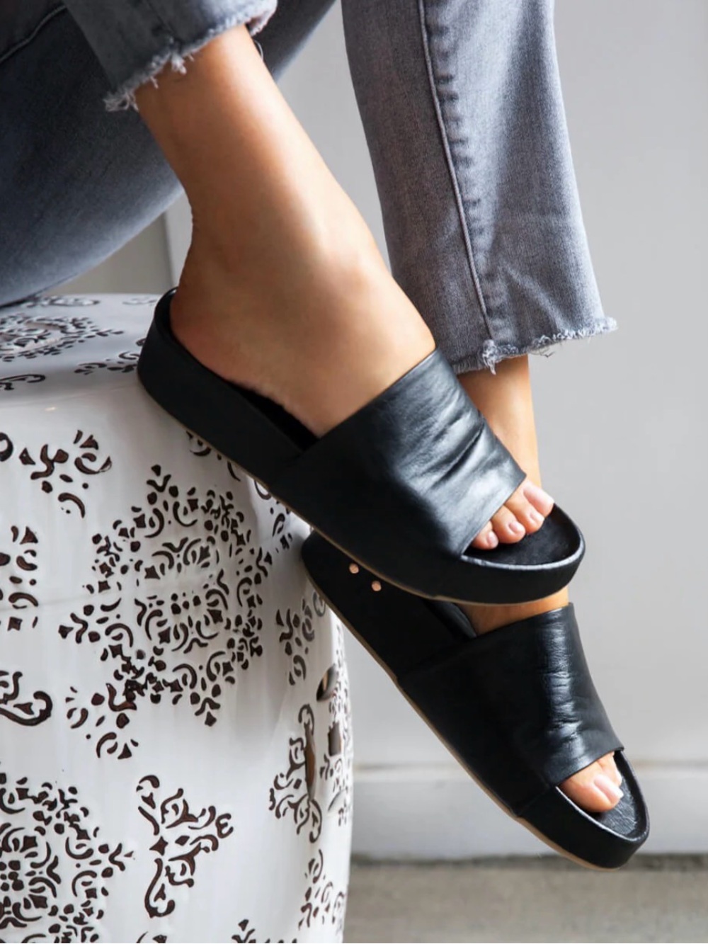 beek Leather Platform Sandal Size 9 EU39/40